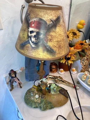 Pirates Of The Caribbean Musical Lamp Disney Captain Jack Sparrow Black Pearl 05 - Image 1 of 4