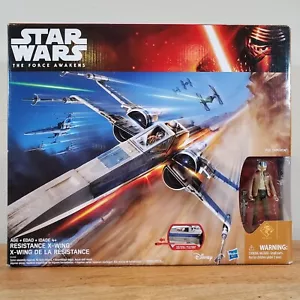 Resistance X-Wing With Poe Dameron Figure, Wal-Mart Exlusive Hasbro - Picture 1 of 12