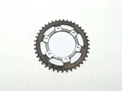 18 Triumph Street Cup Rear Chain Sprocket - Imagem 1 de 4