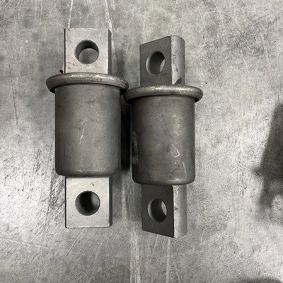 (2) BUJE DE RESORTE FREIGHTLINER 16-18035-000 KENWORTH PETERBILT INTERNATIONAL G2 Foto 1 de 3