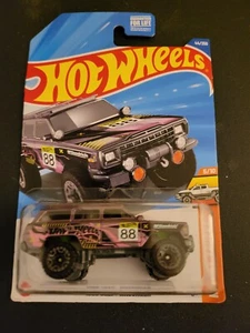 2025 Hot Wheels #44 HW Hot Trucks 5/10 1988 JEEP WAGONEER Near Mint - Picture 1 of 2