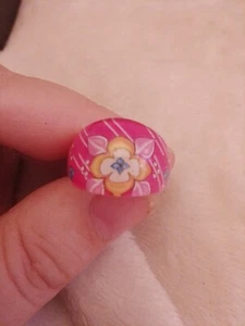 Beautiful Lucite Pink Ring With Painting From Reverse Flowers UK H+1/2 USA 4 - Picture 1 of 4