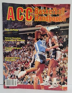 1989-1990 ACC BASKETBALL HANDBOOK Magazine North Carolina Tar Heels  - Bild 1 von 2