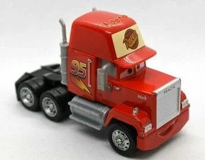 Disney/Pixar Cars Rust-eze Mack #95 tractor, 4" M4243 - Imagen 1 de 7