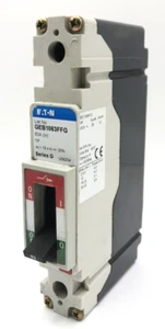 SIN TERMINALES/Probado y funcionando Eaton GEB1063FFG 63 amperios único MCCB HD107 H125D - Imagen 1 de 7
