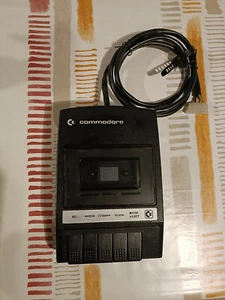 Commodore PET Datassette (seriale 051500), Originale, 100% FUNZIONANTE - Foto 1 di 4