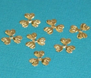 100 pcs of Gold plated 3 petals flower bead cap - Picture 1 of 2