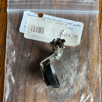 Pie de rodillo de cuero Bernina #0313047100 (#55) máquina de estilo nuevo y antiguo genuino Foto 1 de 3