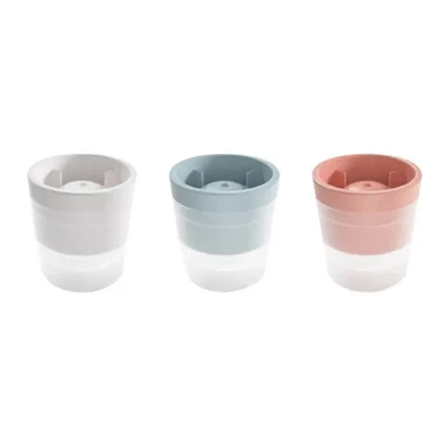 5 for the price of 3 ice cube making molds. Reusable 2.5-inch ice cube trays tha - Image 1 of 4