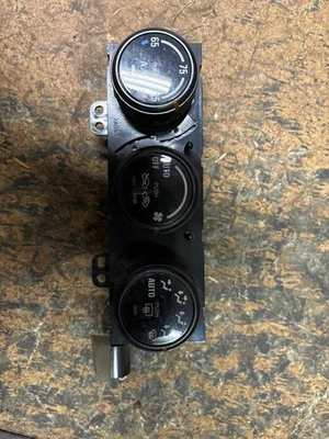 Controle de aquecedor A/C SUZUKI XL-7 04 05 06 - Imagem 1 de 3
