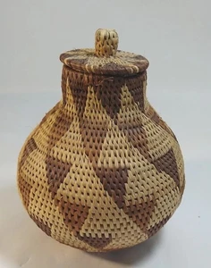 Cesta africana tejida a mano Boswa África tribal tapa redonda bobina herméticamente tejida LEER - Imagen 1 de 15