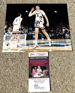 DONOVAN CLINGAN SIGNED 8X10 Photo JSA COA UConn Huskies Champions D - Picture 1 of 2