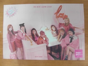 WEKI MEKI - Lucky (Meki Ver.) [OFFICIAL] POSTER K-POP *NEW*  - Picture 1 of 1