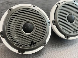 Altavoces coaxiales bidireccionales marinos JL Audio M6-770X-C-GwGm 7,7" parrillas clásicas - Imagen 1 de 16