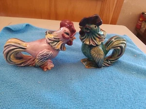 VINTAGE CERAMIC ARTS STUDIO MADISON WIS. ROOSTERS SALT & PEPPER SHAKERS - Picture 1 of 5