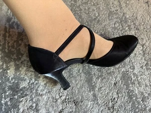 Tanzschuhe Gr. 38,5, schwarz Satin, So Danca, wie neu, nur 1x getragen - Bild 1 von 5