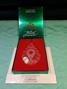 GORGEOUS VINTAGE 1985 Gorham Crystal Chistmas Ornament w/ Box 3.5" - Picture 1 of 5