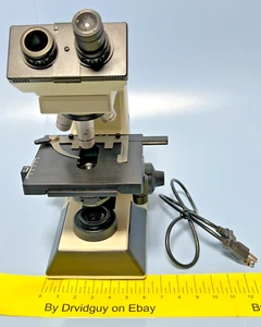 Seiler Microlux III Microscope; 110V - 260V, 35W - Picture 1 of 11