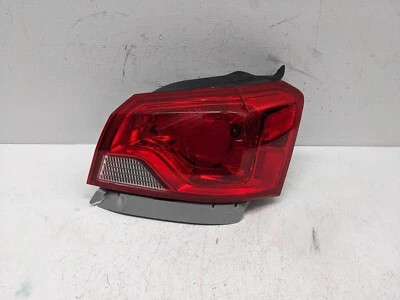 Luz trasera halógena derecha del pasajero Chevrolet Impala 2014-2020 TL85 Foto 1 de 4