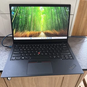 Thinkpad X1 Carbon Gen 8 US - i5 - 16 Go RAM - SSD 256 Go - FHD - Photo 1/13