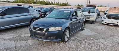 2008 Volvo V50 2.5L Engine Motor OEM 124K Miles - LKQ430573427 - Image 1 of 4