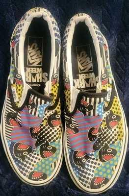 Zapatos de skate clásicos sin cordones Vans X Discovery Shark Week para mujer 6,5 Foto 1 de 4