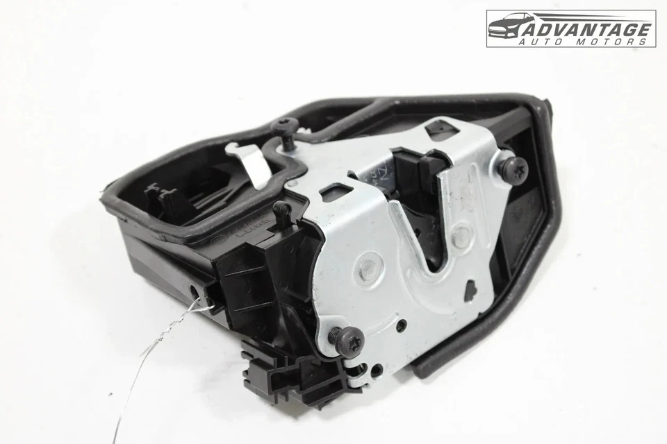 BMW 328I XDRIVE F30 2009-2016 panel de puerta lateral derecho cierre actuador OEM Foto 1 de 4