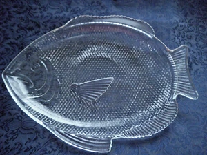 VTG LARGE CLEAR GLASS USA FISH PLATTER ~ EUC 1970’s - Picture 1 of 2