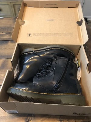 Botines Doc Martens 1460J charol negro con cordones cremallera lateral jóvenes EE. UU. 2 Foto 1 de 4