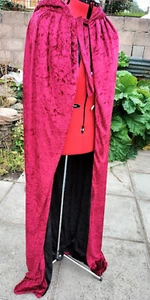 VERY Long wine/ burgundy cloak with a full black lining crushed velvet - Picture 1 of 5