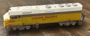 HO Life Like Union Pacific Lokomotive Diesel Scale # 3901 Powered Engine - Bild 1 von 9