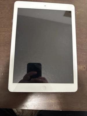 Apple iPad Air (1ª generación) 128 GB WiFi - Buen estado necesita puerto de carga Foto 1 de 2