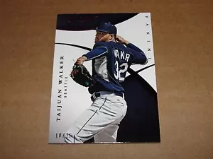 2015 Immaculate TAIJUAN WALKER #88 Premium Red Variant/25 Seattle MARINERS - Picture 1 of 2