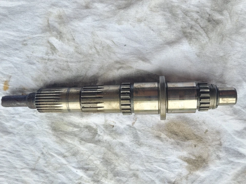 BMW 1600,2002,320I,520I 4 VELOCIDADES TRANSMISIÓN MANUAL EJE DE SALIDA 23211204527 Foto 1 de 1