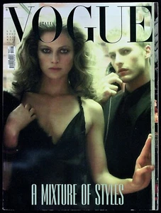 VOGUE ITALIA 07/2002 CAROLYN MURPHY Selma Blair ANN TURKEL Sharon Ganish @ N/M - Imagen 1 de 10