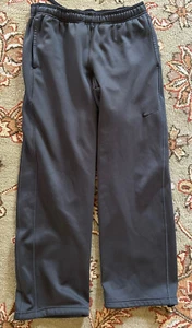 Nike Therma Fit Sweatpants Mens Size Medium Gray Logo Athletic Pants Athleisure - Picture 1 of 3