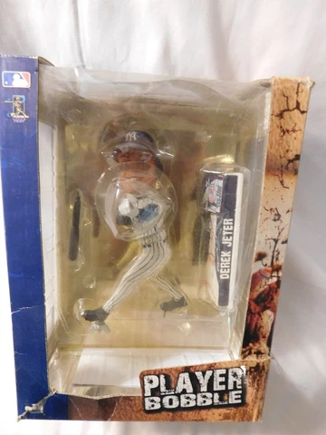 Derek Jeter New York Yankees Bobblehead Legends of Diamond Limited Edition Cover