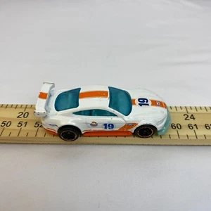 Hot Wheels White & Orange 2018 Custom '18 Ford Mustang GT #19 - Made In Malaysia - Picture 1 of 5