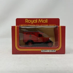 Lledo Models of Days Gone - DG13- Ford Van - 1930’s 160 cu. ft. delivery van - Picture 1 of 6