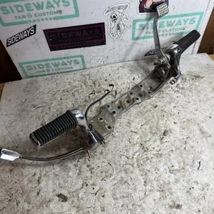 88-91 Suzuki Intruder 800 750 Foot Pegs & Mount Bracket VS800 VS750 - Picture 1 of 10
