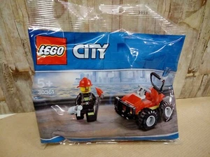 Costruzioni Polybag 30361 CITY Vigile del Fuoco con auto  SIGILLATA CSZ1 - Picture 1 of 2