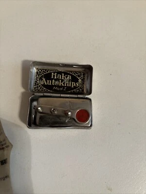 VTG Haka Autoknips Mod I Self-Timer includes Case And Instructions Untested - Image 1 of 4