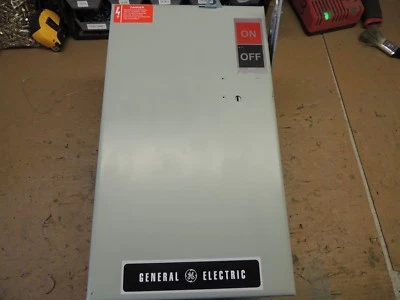 ENCHUFE INTERRUPTOR BUSWAY AC363RG GE, RECONOCIMIENTO 100 AMP, 600V, CON TIERRA, ESTILO 6 Foto 1 de 3