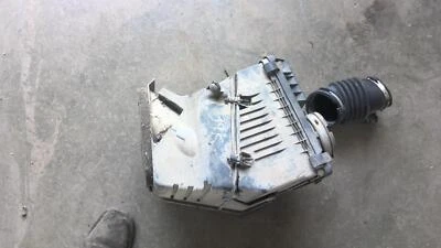 Conjunto de filtro de aire usado se adapta a: Chevrolet Impala 2003 3,1 grado A Foto 1 de 4