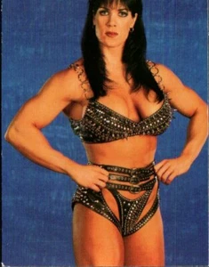 1999 Comic Images WWF SmackDown Wrestling Card #23 Chyna - Imagen 1 de 2