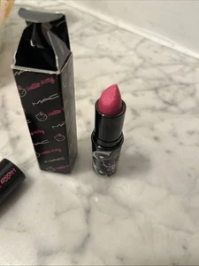 LABIAL MAC FASHION Strayin ~ Colección HELLO KITTY Descatalogada. ¡Raro! PLS LEER - Imagen 1 de 5