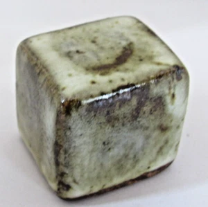 Quadratischer erdiger Ton Steinzeug Briefbeschwerer/Schnickschnack Mid Century Stil MCM #oz - Bild 1 von 10