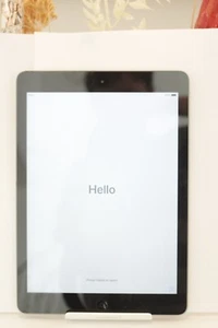Apple iPad Air (1st Generation) A1474 64 GB, Wi-Fi, 9.7 in - Silver - Grade A - Picture 1 of 5
