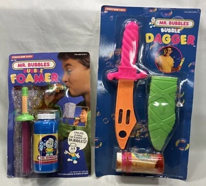 ๐ฆ LOT tootsietoy bubbles #153 Bubble Foamer & Bubble Dagger #157 RARE FREE SHIP - Picture 1 of 13