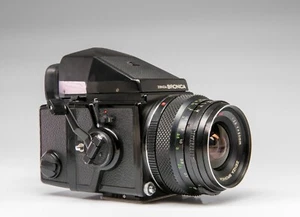 ZENZA BRONICA ETRS + Zenzanon MC 50/2,8 + Dorso Film 120 + Penta Prisma - Photo 1/5